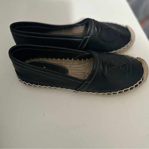 LOUIS VUITTON
Black Pebbled Leather Starboard
Espadrille Flats Size 38 - Picture 9 of 9
